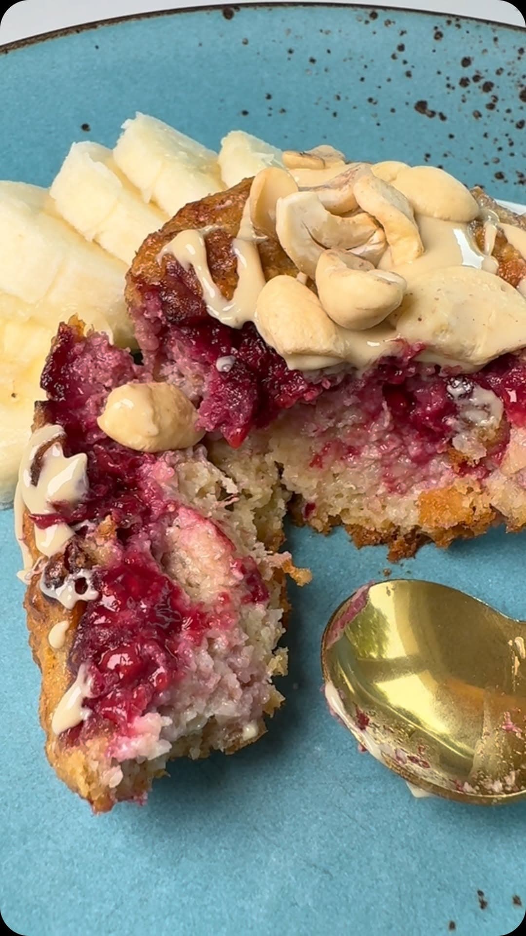 Baked Muffin Oats mit Himbeeren