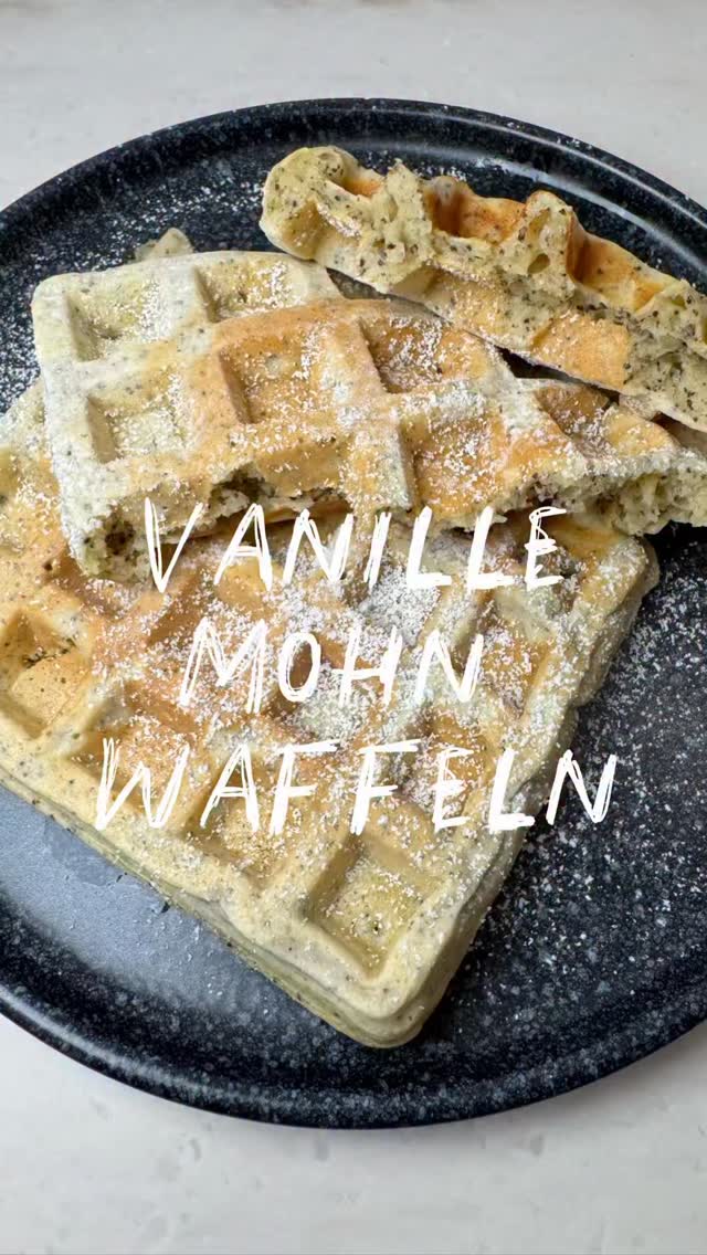 Mohn-Vanille-Waffeln