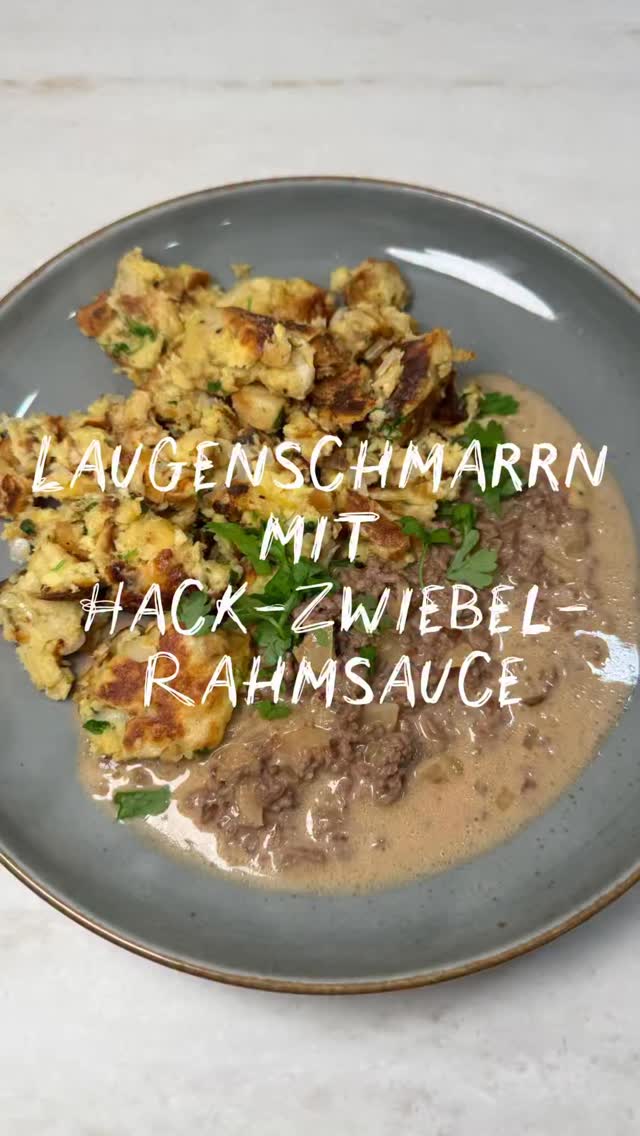 Laugenschmarrn mit Hack-Zwiebel-Rahmsauce