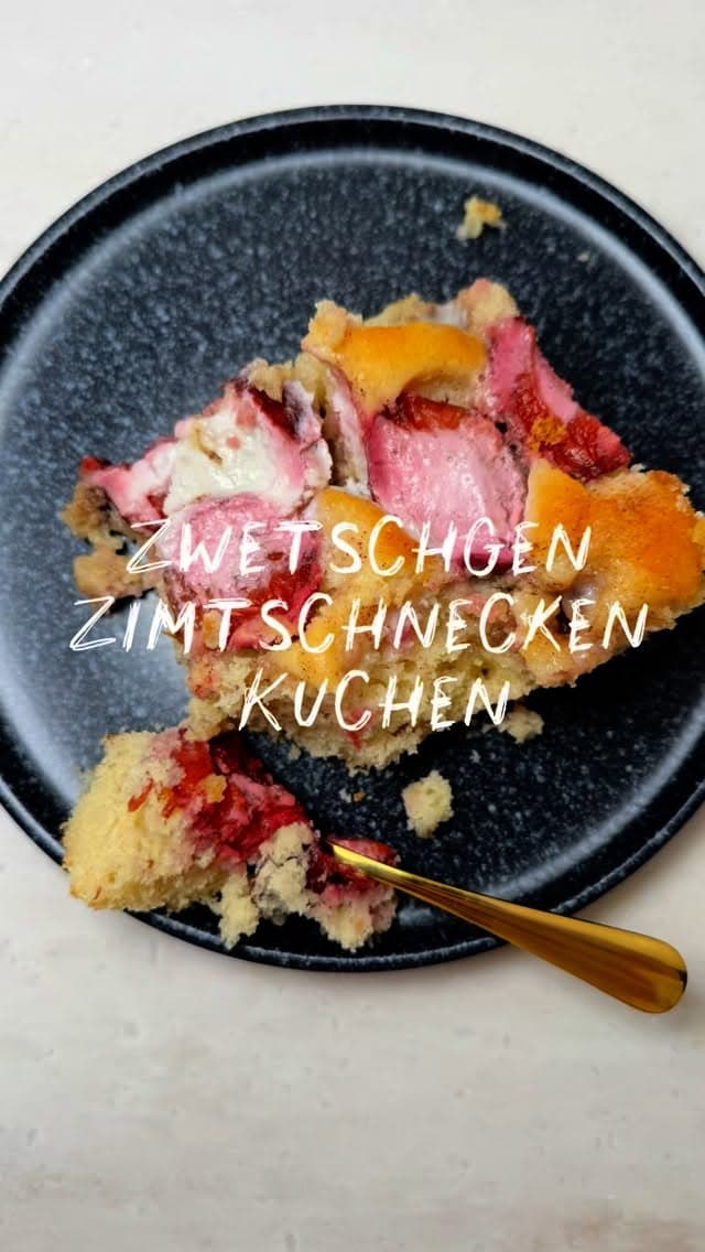 Zwetschgen-Zimtschnecken-Kuchen vom Blech