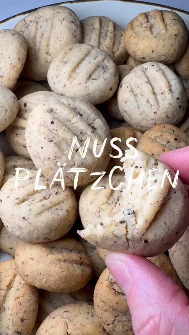 ✨ Nussplätzchen