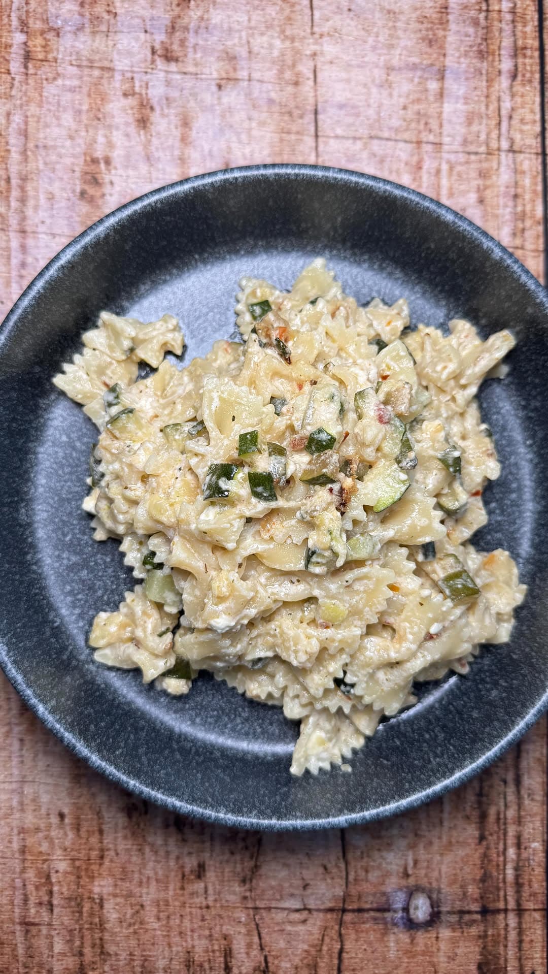 Zucchini-Fetapasta aus dem Ofen