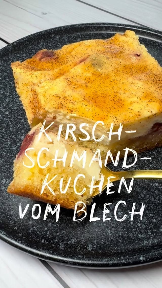 Kirsch-Schmandkuchen vom Blech