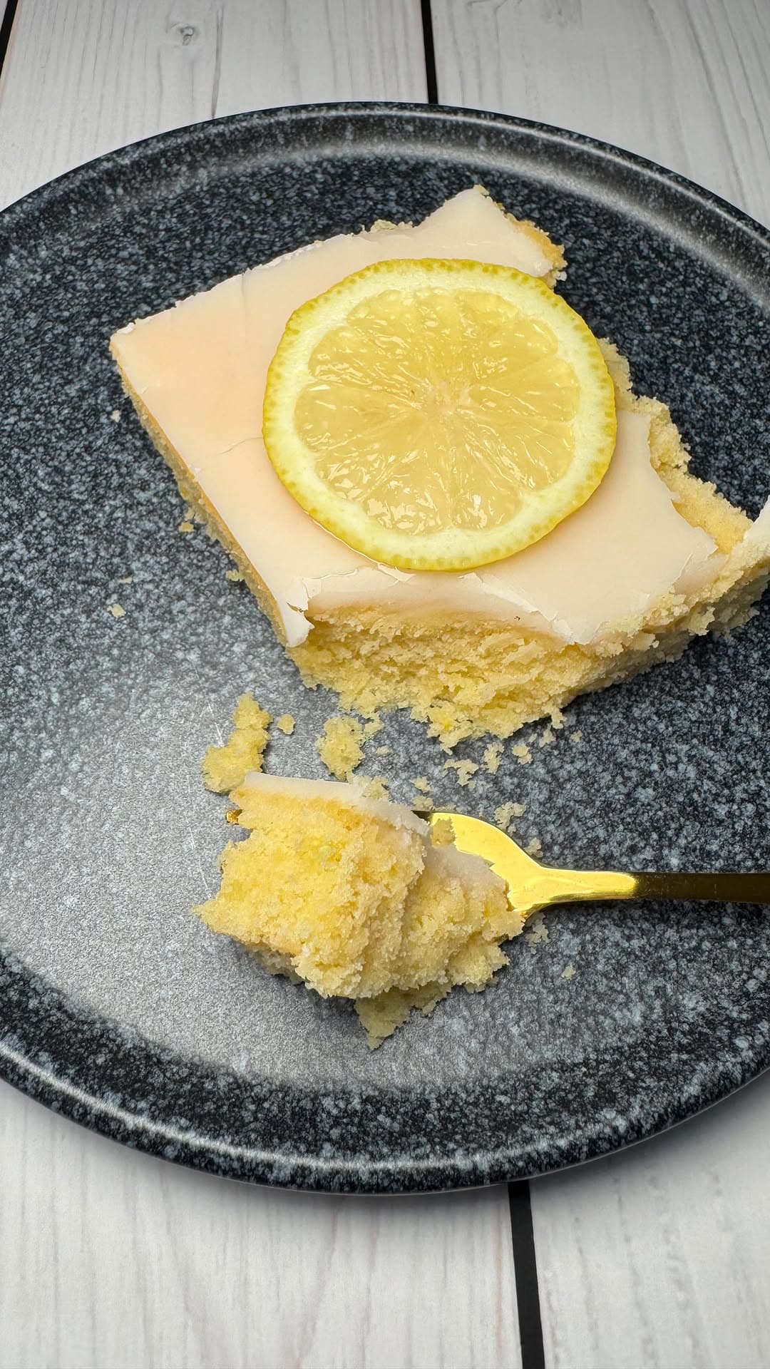 LEMONIES – Zitronenbrownies