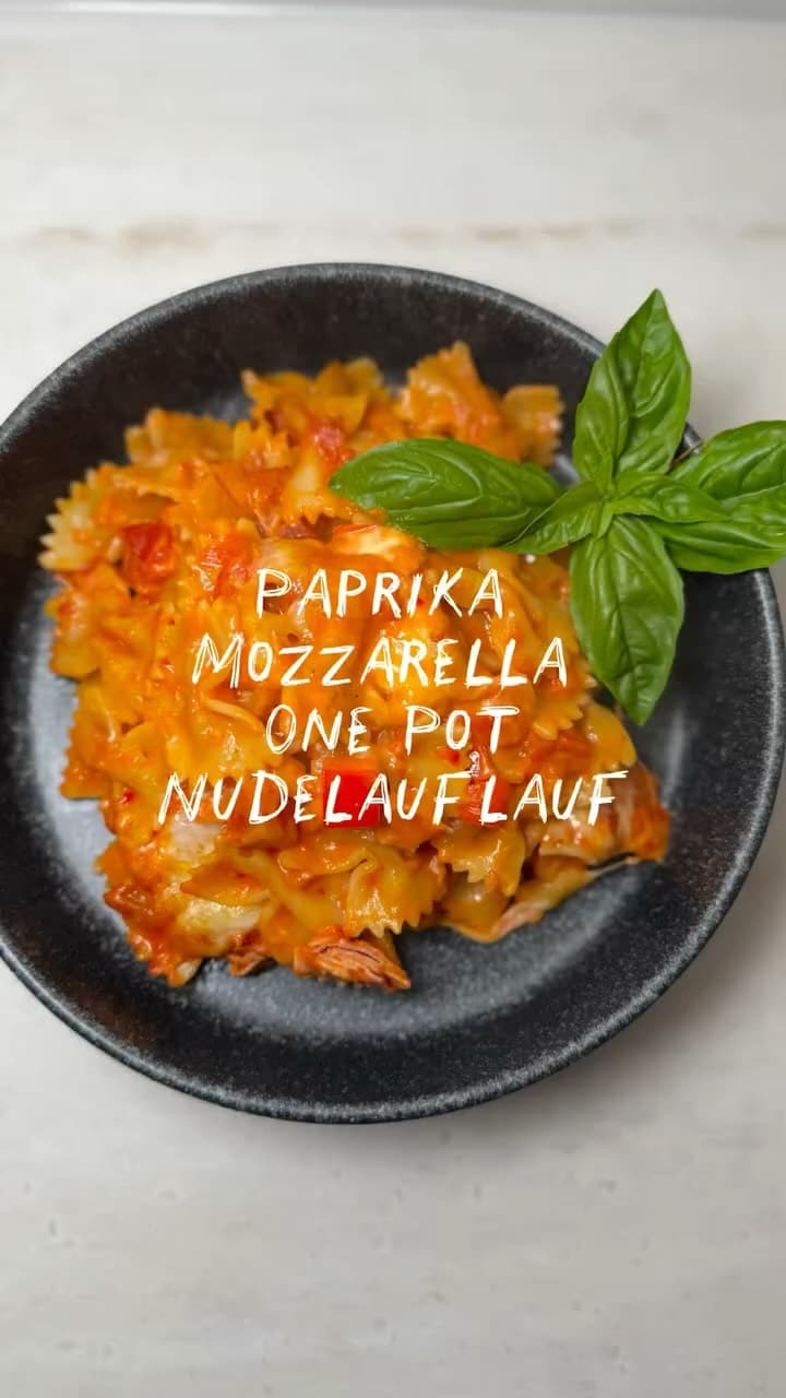 Paprika-Schinken-Ofenpasta mit Mozzarella