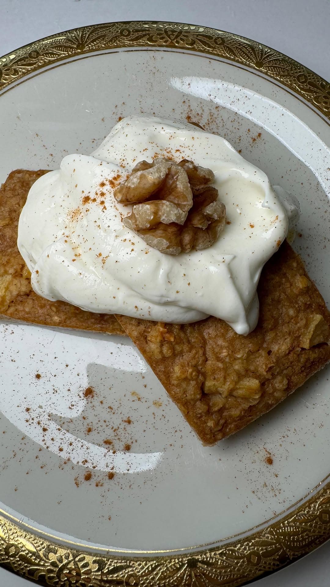 Apple Cinnamon Oatmeal Bars