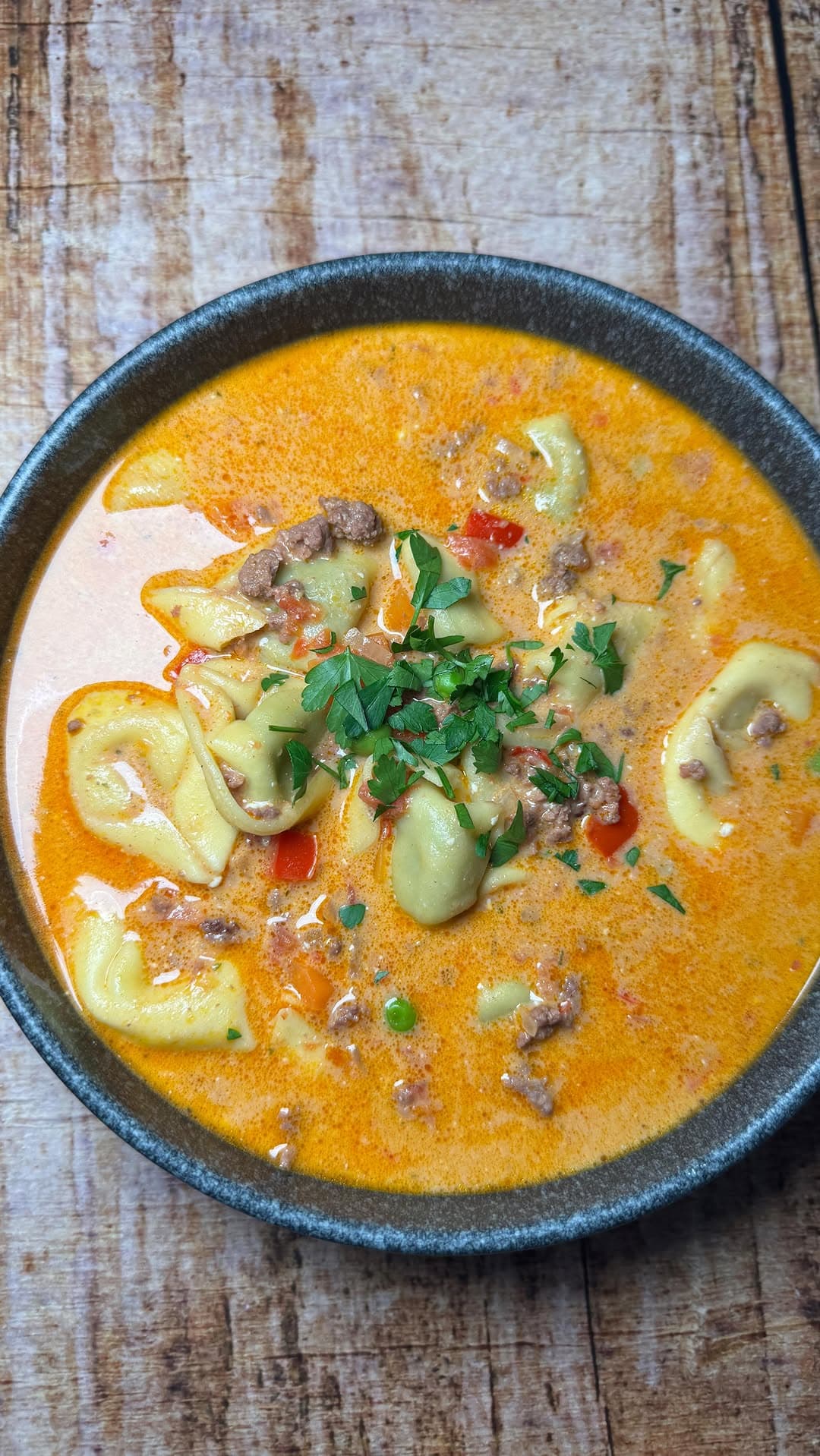 Tortellini-Hackfleisch-Suppe