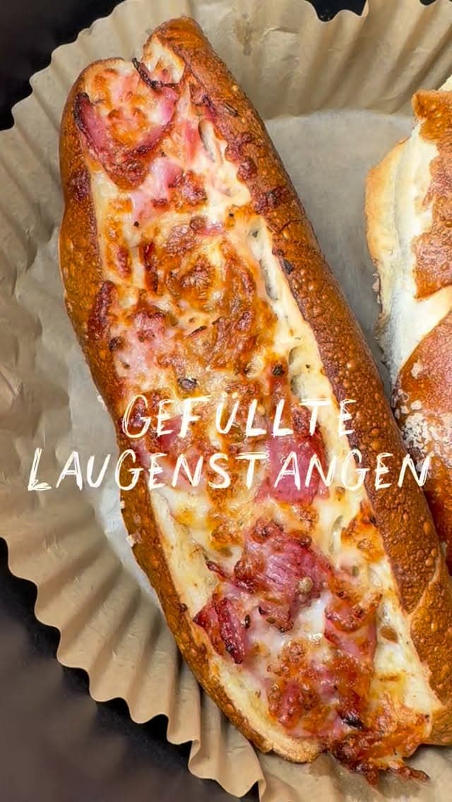 Gefüllte Laugenstangen