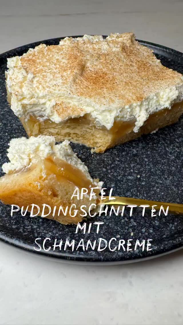 🍎 Apfelpuddingschnitten mit Schmandcreme