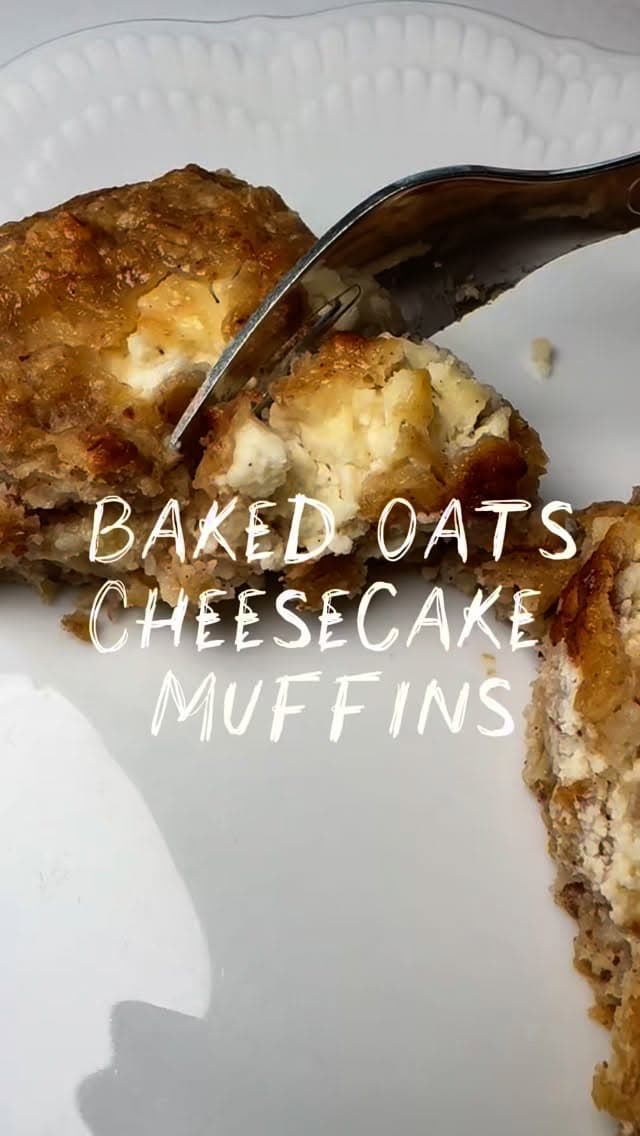Baked Oats Cheesecake Muffins