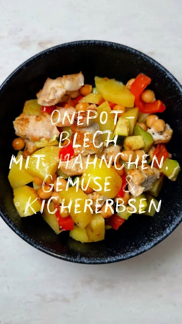OnePot-Blech mit Hähnchen, Gemüse & Kichererbsen