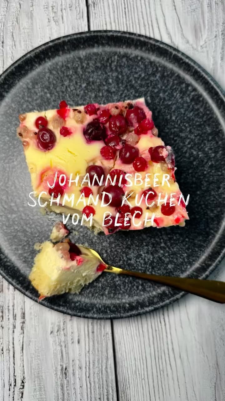 Johannisbeer-Schmand-Kuchen vom Blech