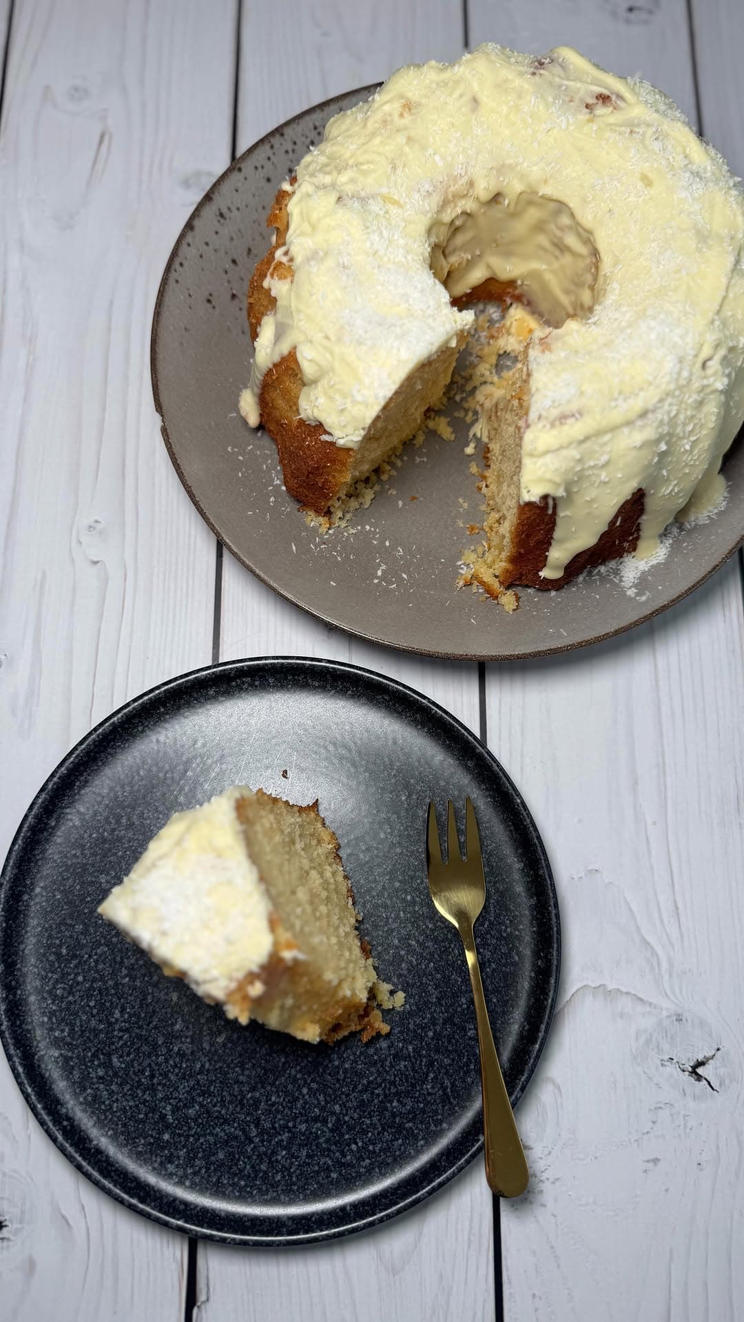 Kokos-Swirl-Gugelhupf