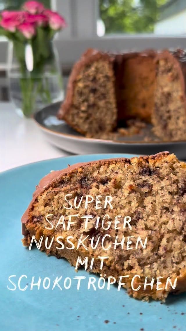 🤎 Super Saftiger Nusskuchen mit Schokotröpfchen