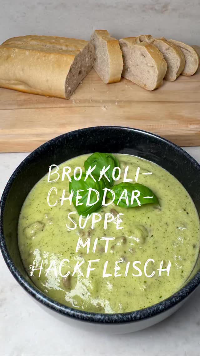 🥦Cremige Brokkoli-Cheddar-Suppe mit Hackfleisch
