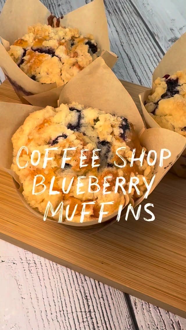 🫐 Coffee Shop Blueberry Muffins